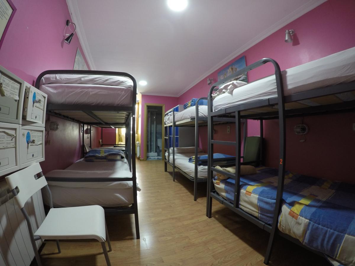 Rc Miguel Angel Vandrehjem Madrid Eksteriør billede Hostel in Madrid, Spain