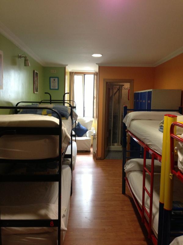 Rc Miguel Angel Vandrehjem Madrid Eksteriør billede Hostel in Madrid, Spain